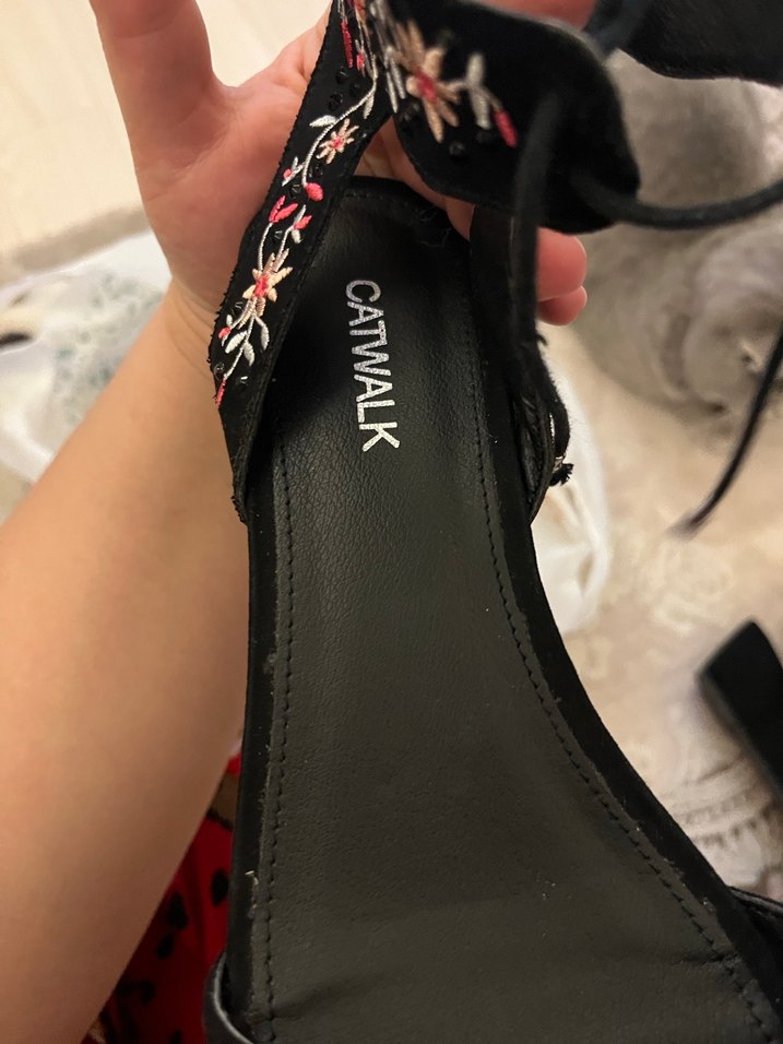 38 numara Nakışlı Siyah Dolgu Topuklu Kadın Ayakkabı - Görsel 2