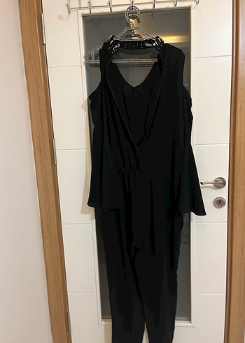 42 44 beden Siyah Uzun Kollarsız Gotik Tulum omuz dekolteli - Görsel 4