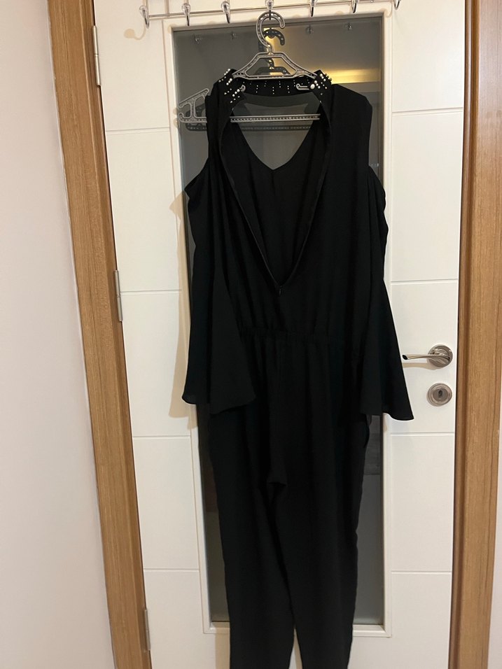 42 44 beden Siyah Uzun Kollarsız Gotik Tulum omuz dekolteli - Görsel 4