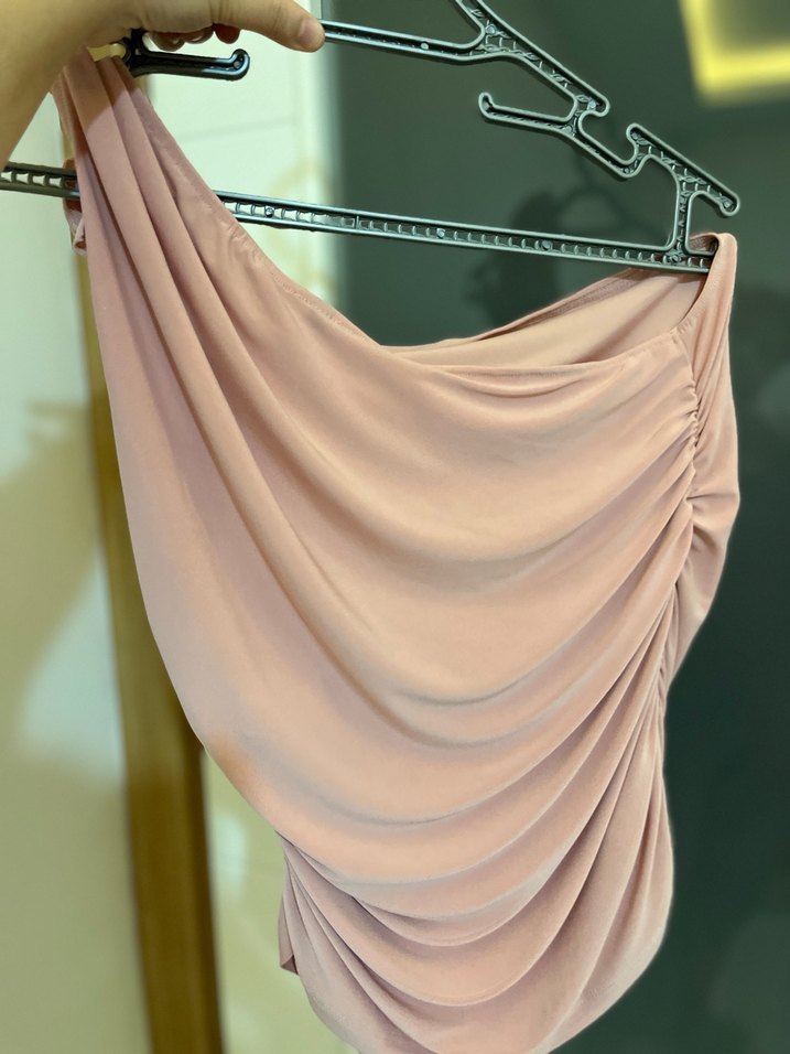 Xl beden etiketli Pembe Drapeli Straplez  bluz - Görsel 4