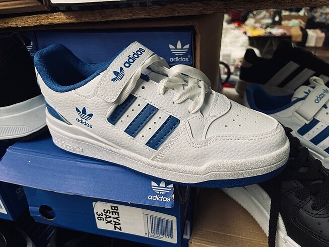 Adidas cırtcırt(40 no ya kadar)