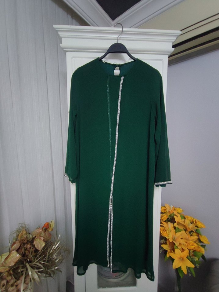 Nakışlı Uzun Yeşil takım - Görsel 2