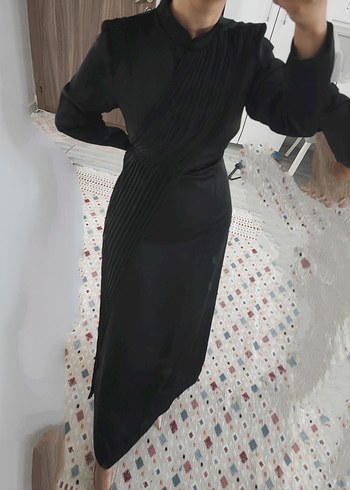 Zara Kadın Siyah Uzun Pilili Elbise