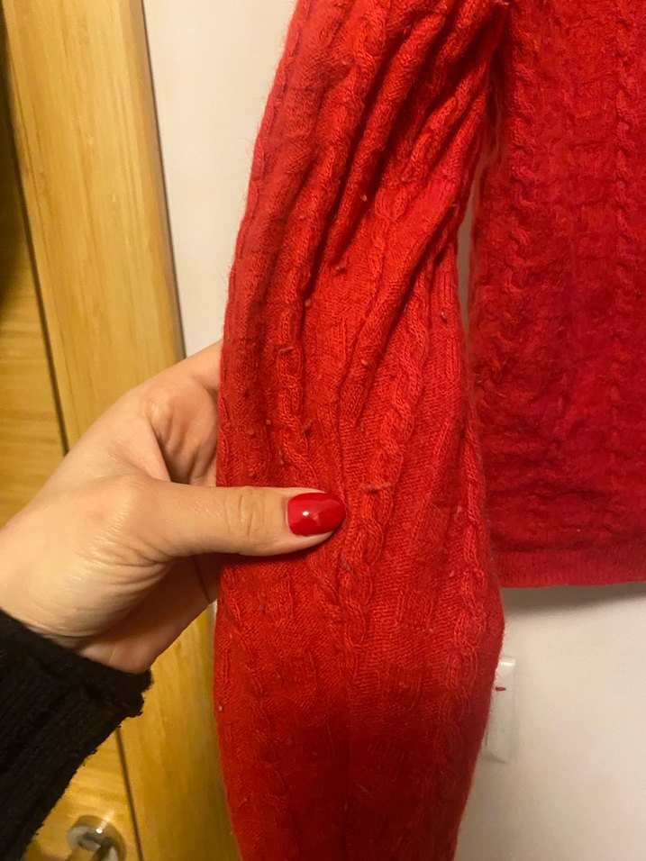 Kırmızı V Yakalı Örgü Kadın Hırka - Görsel 2