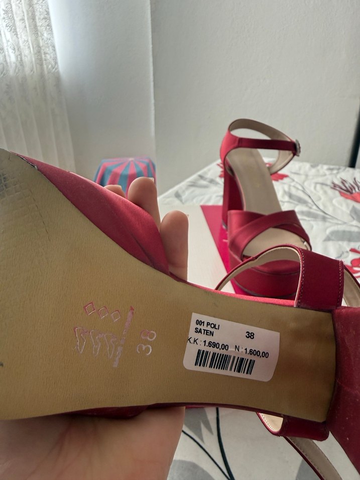 Kırmızı Parlak Platform Topuklu Kadın Ayakkabı - Görsel 5