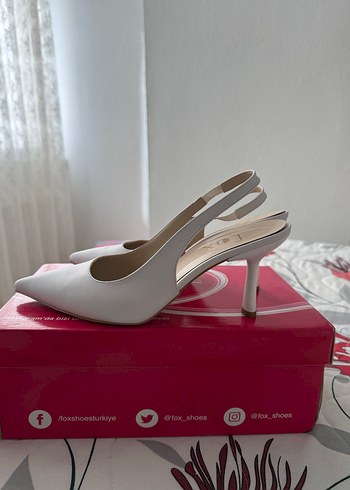 Beyaz Stiletto Topuklu Kadın Abiye Ayakkabı - Görsel 2
