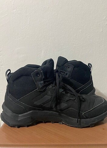 43 Beden siyah Renk Adidas Ayakkabı