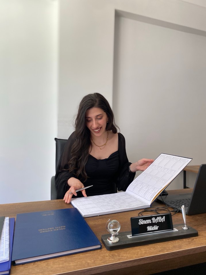 Şeffaf Detaylı Siyah Uzun Kollu Midi Elbise - Görsel 4