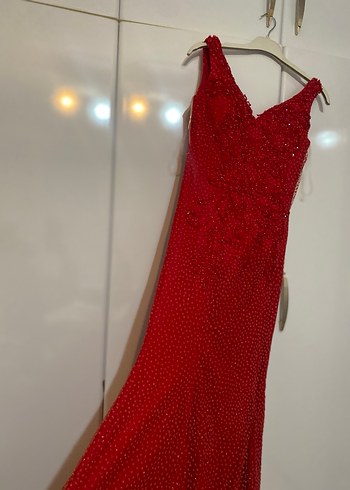 Boncuk Detaylı Kırmızı Uzun Abiye Elbise - Görsel 7