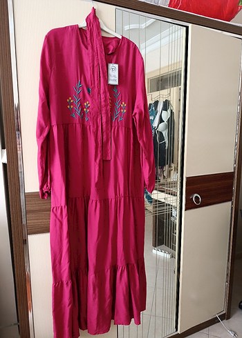 Pembe Nakışlı Uzun Bohem Elbise