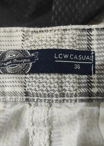 Ekru Gri Ekose Desenli Erkek Şort - Görsel 3