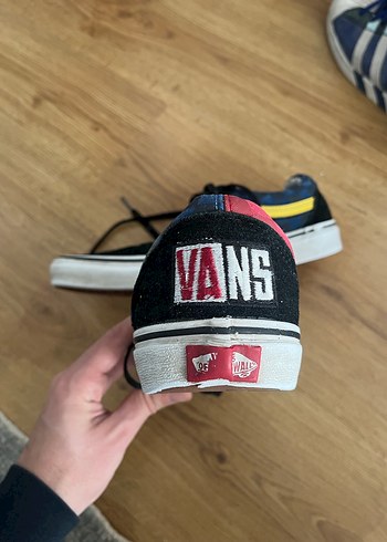 Vans 43