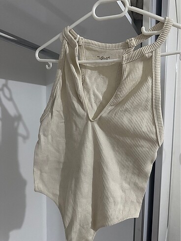 Cream renk Body