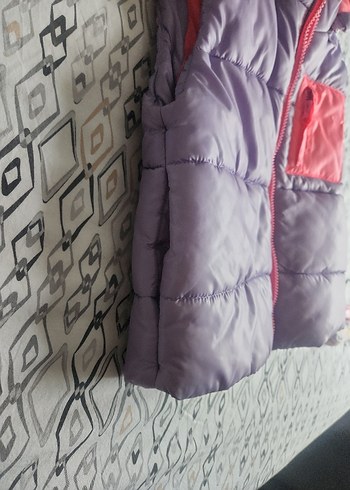 Kız Çocuk Kapüşonlu Mor Şişme Yelek - Görsel 6