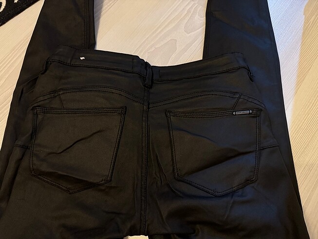 Mango MANGO DERİ PANTALON