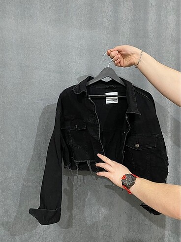 Bershka KOT CEKET