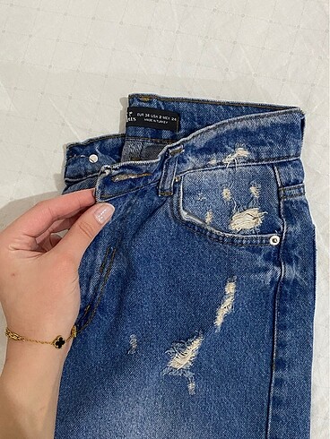 Diğer Mavi yırtık jean