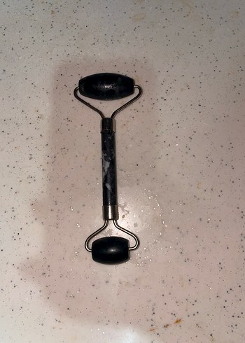 Siyah Doğal Taş Yüz Masaj Aleti face roller gua sha - Görsel 2