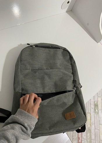 Gri Minimalist Kadın Sırt Çantası - Görsel 3