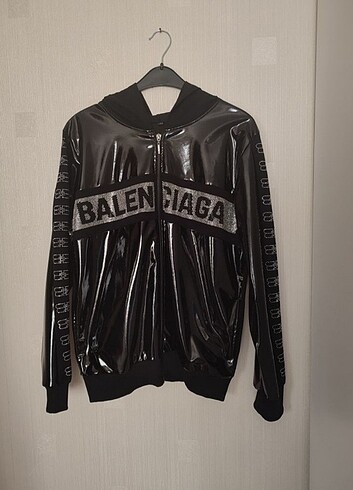 m Beden Balenciaga yazılı parlak ceket