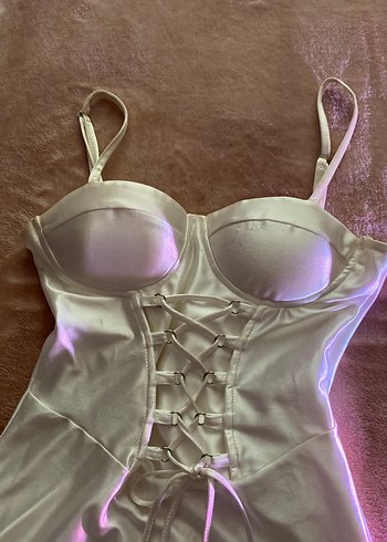 Beyaz Straplez Gotik Midi Elbise - Görsel 3