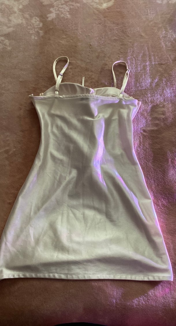 Beyaz Straplez Gotik Midi Elbise - Görsel 4