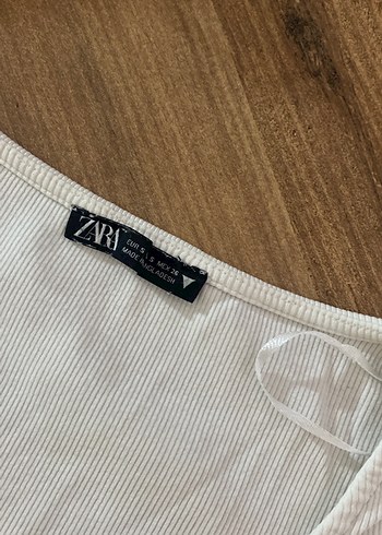 V Yaka Kısa Kollu Beyaz Kadın Gömlek - Görsel 2