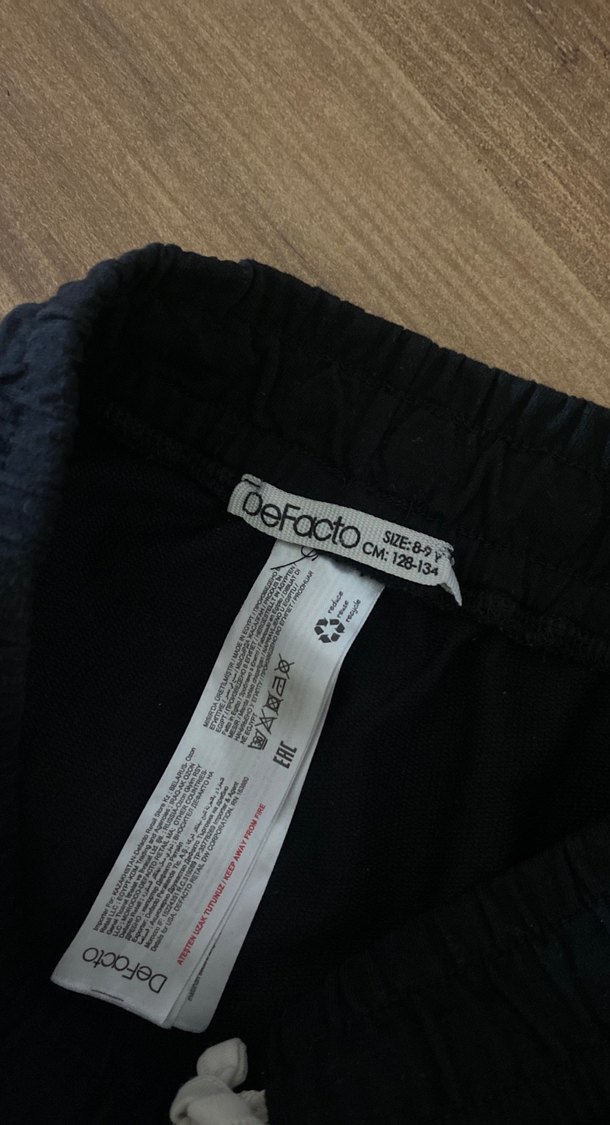 Siyah Elastik Belli Mini Spor Şort - Görsel 2