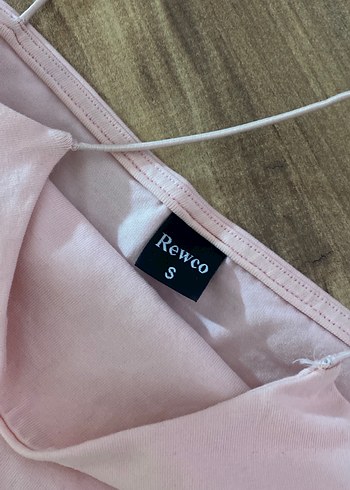 Pembe Askılı Kadın Crop Top - Görsel 3