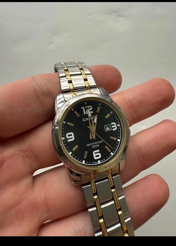 Altın ve Gümüş Renkli Klasik bayan casio Kol Saati