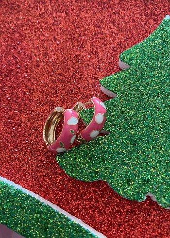 Puantiyeli Pembe Boncuklu Kadın Küpeleri