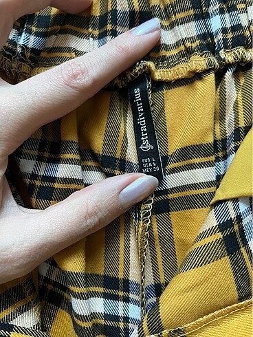 Stradivarius Pantolon