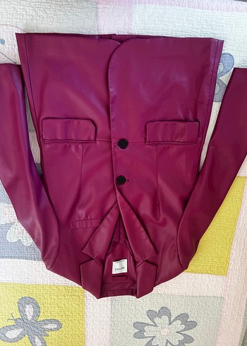 xs Beden BERSHKA DERİ CEKET