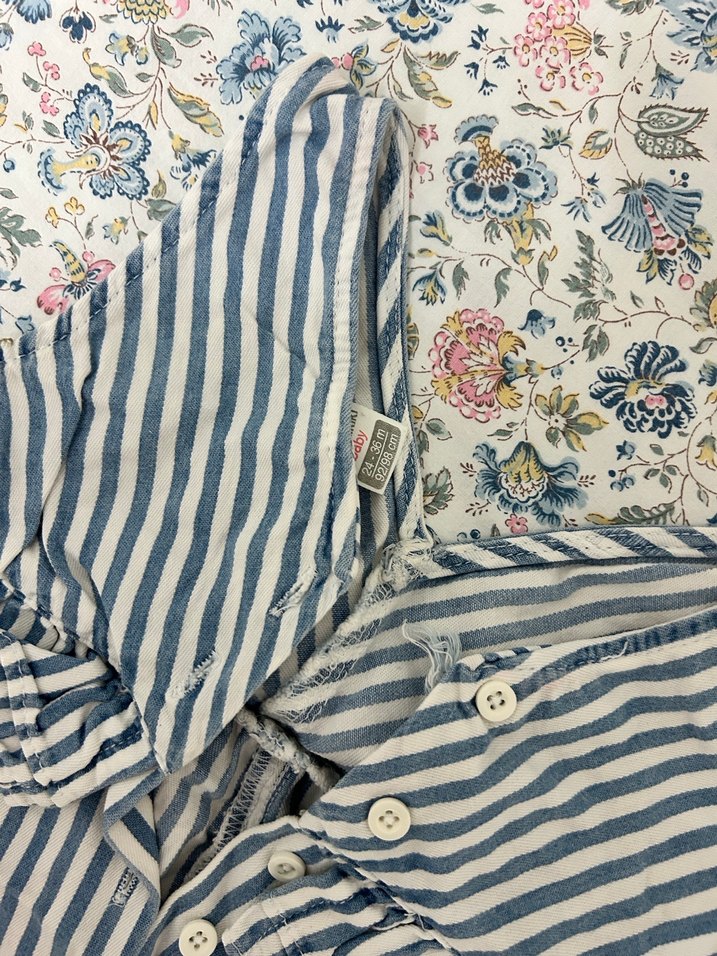 Mavi Gri Çizgili Fırfırlı Bebek Kız Tulum - Görsel 3