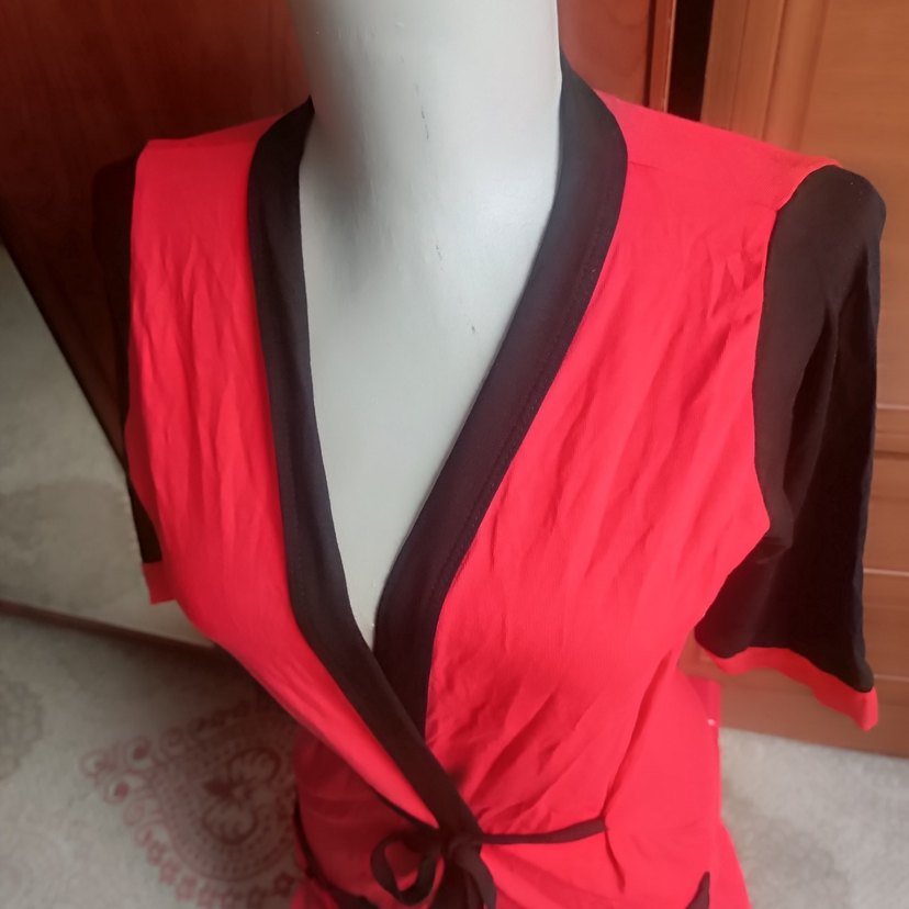 Kırmızı Uzun Kadın Sabahlık - Görsel 2