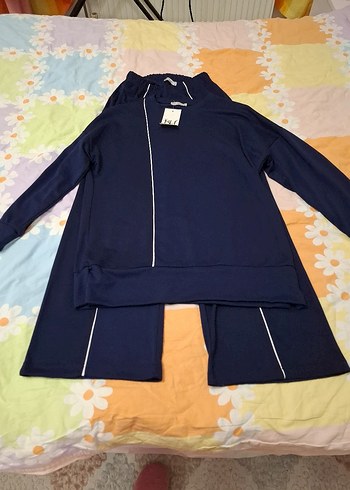 Lacivert Kadın Uzun Kollu takım tesettürede uygundur - Görsel 4