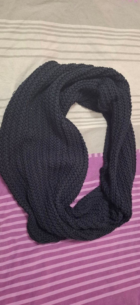 Siyah Kadın Örgü boyunluk - Görsel 3