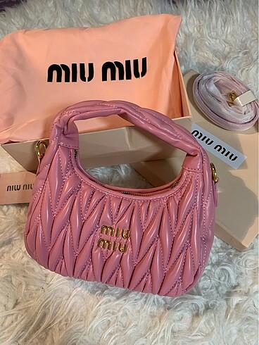 MIU MIU