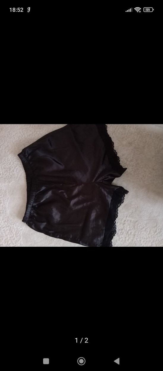 Dantel Detaylı Siyah Mini Şort - Görsel 2