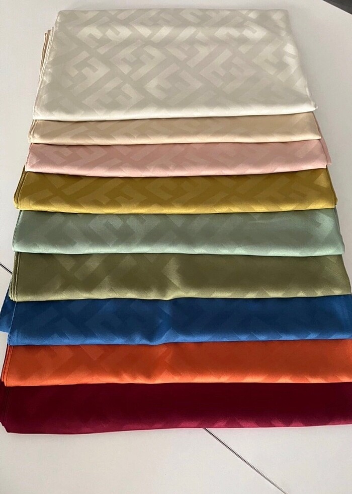 Fendi jakar ipek şal???? - Görsel 2