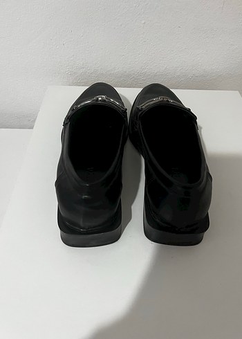 Klasik Siyah Deri Tokalı Kadın Loafer - Görsel 4