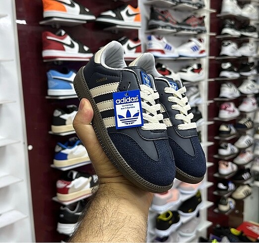 Adidas Sampa 31-32-33-34-35) Adidas Sampa