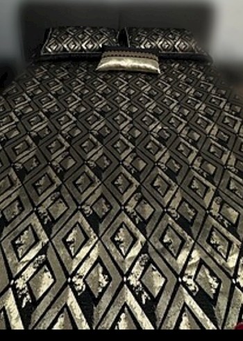 Siyah Desenli Yatak Örtüsü - Görsel 2