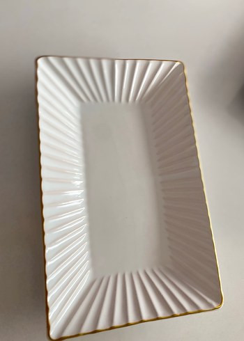 Altın Kenarlı Beyaz Dikdörtgen Tabak Seramik - Görsel 2