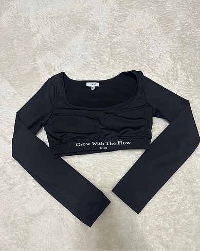 Twist crop
