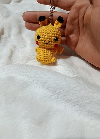 Beden Amigurumi pikachu anahtarlık