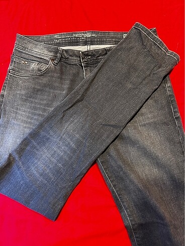 Colin's Low waist Jean
