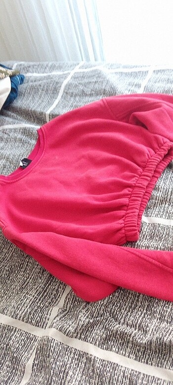 Kırmızı kısa altı lastikli sweatshirt