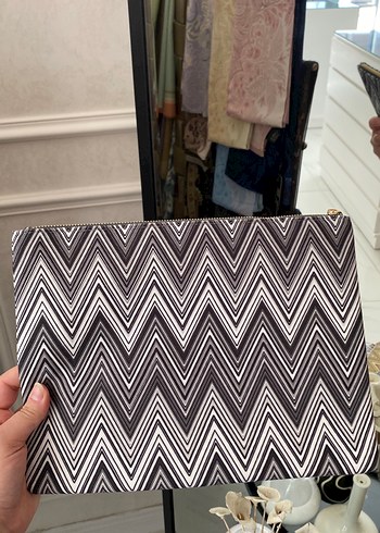 Desenli Fermuarlı Kadın Clutch Çanta