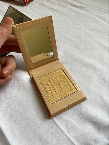Kylie highlighter (haylaytır)